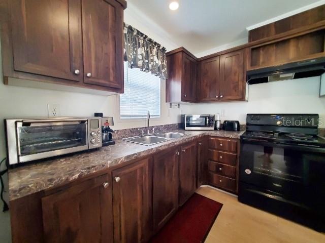 C7520164 Property Photo