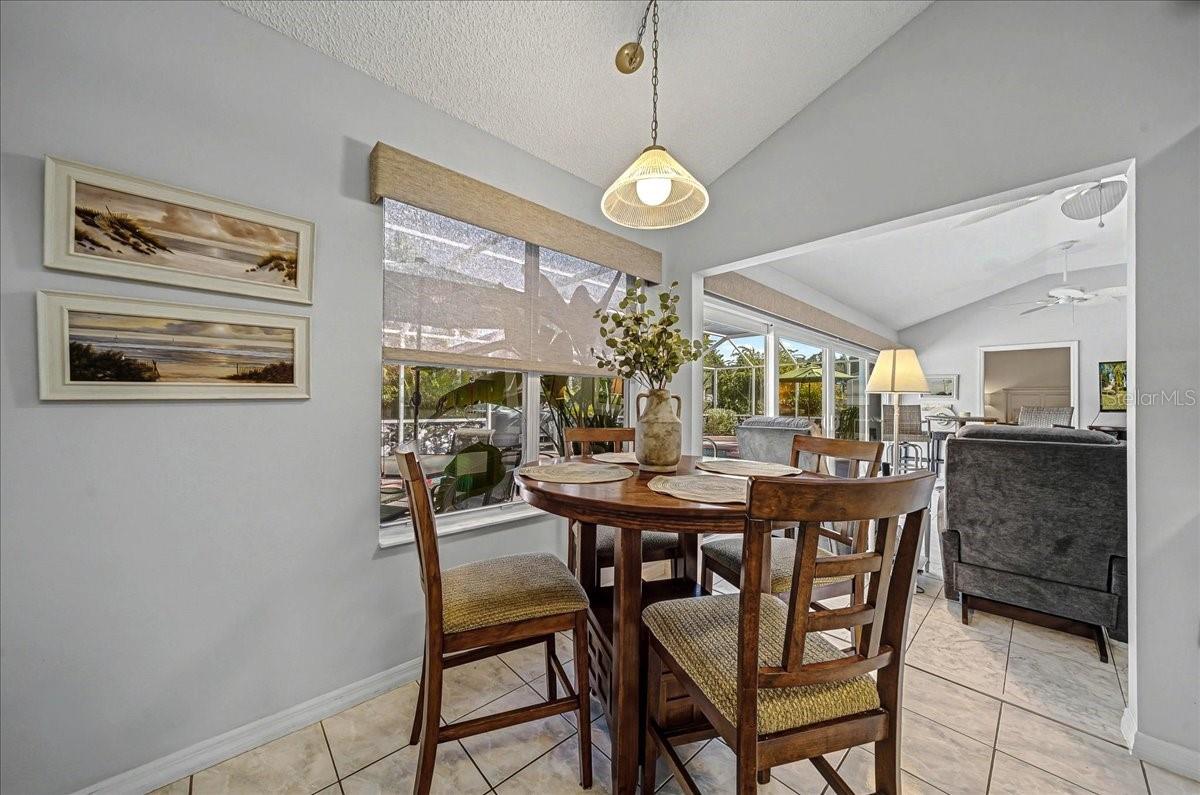 922 SOLEDAD WAY, THE VILLAGES, FL, 32159