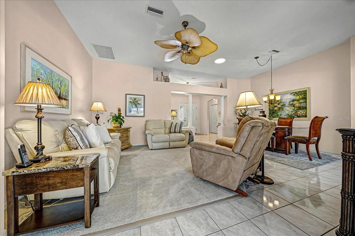 922 SOLEDAD WAY, THE VILLAGES, FL, 32159