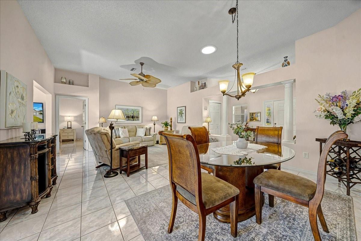 922 SOLEDAD WAY, THE VILLAGES, FL, 32159