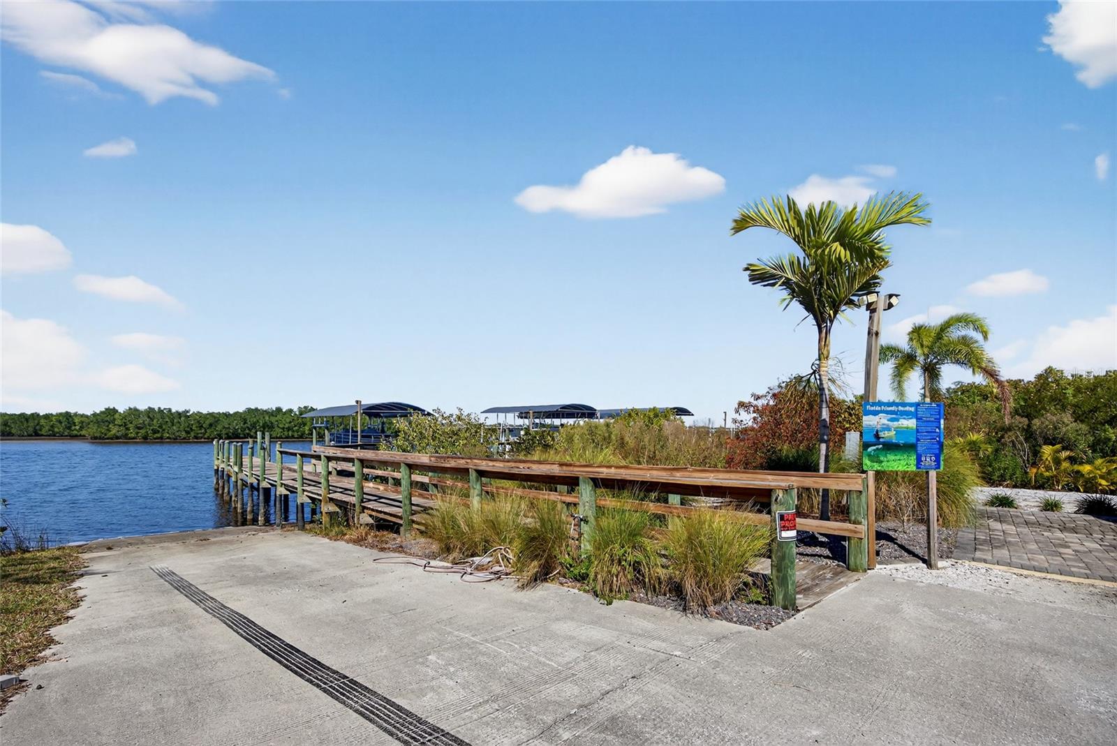 28991 SMUGGLERS LN, PUNTA GORDA, FL, 33982