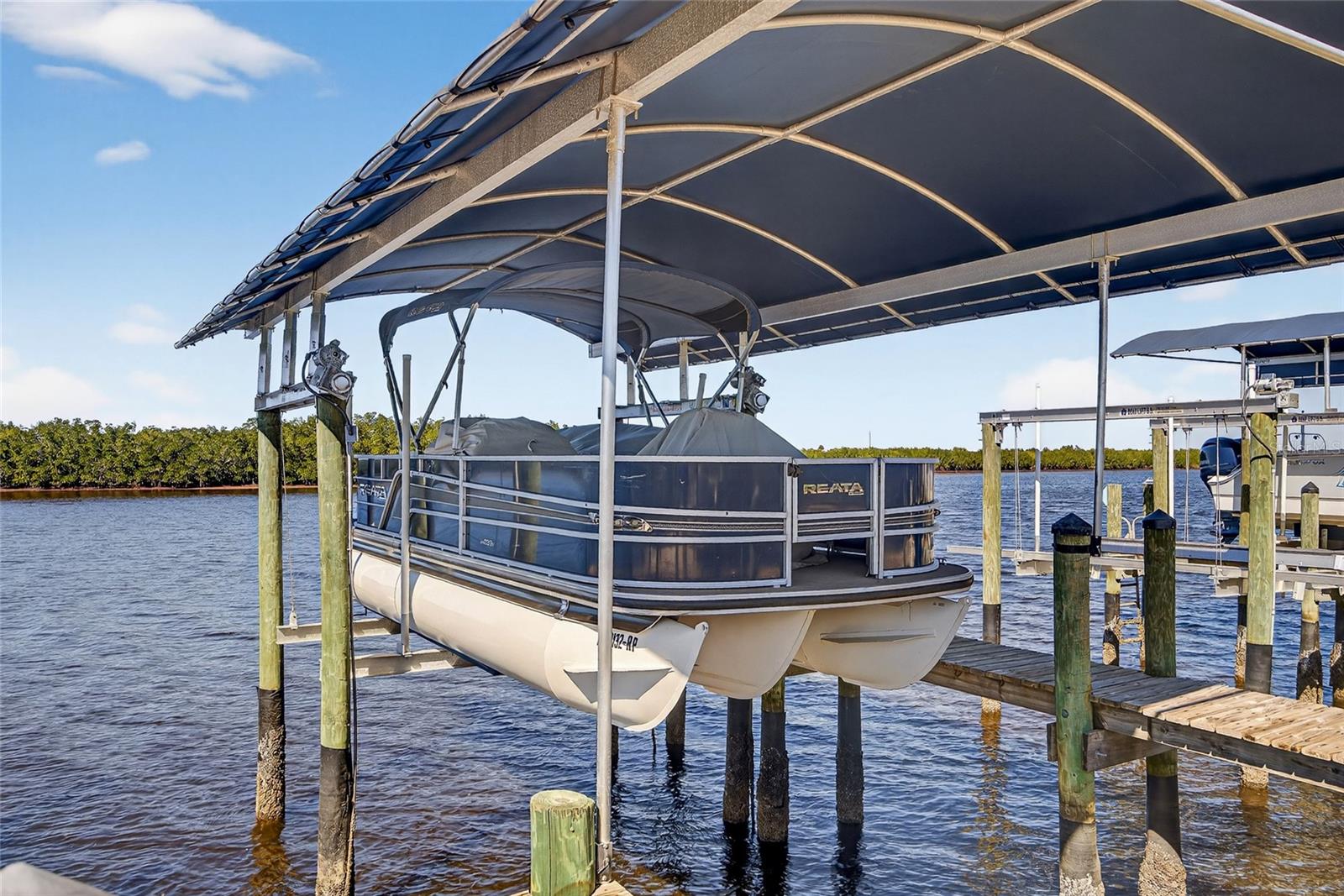 28991 SMUGGLERS LN, PUNTA GORDA, FL, 33982