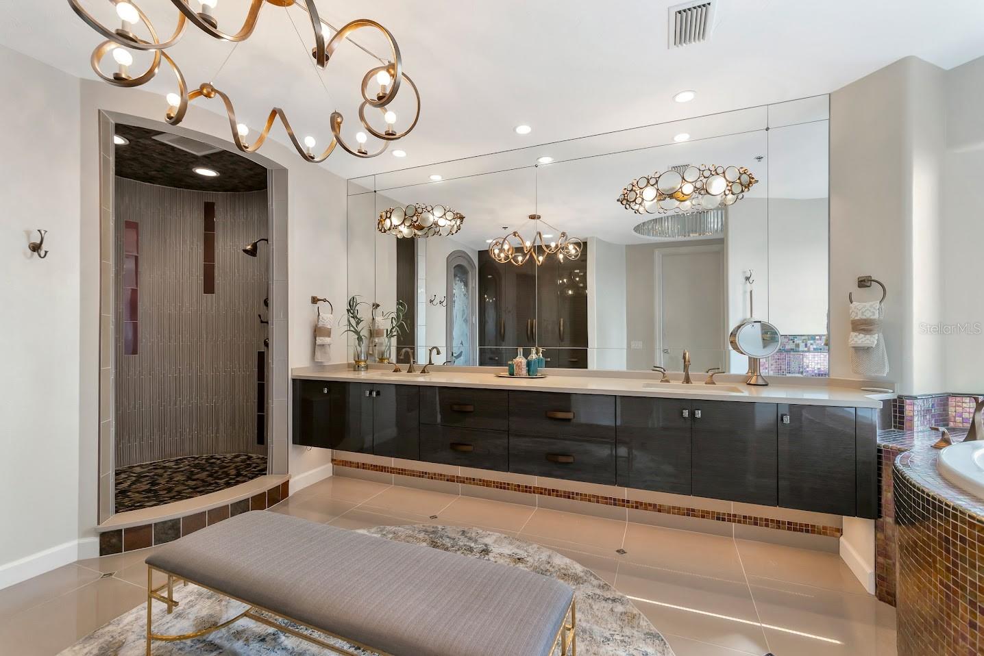 TB8464308 Property Photo