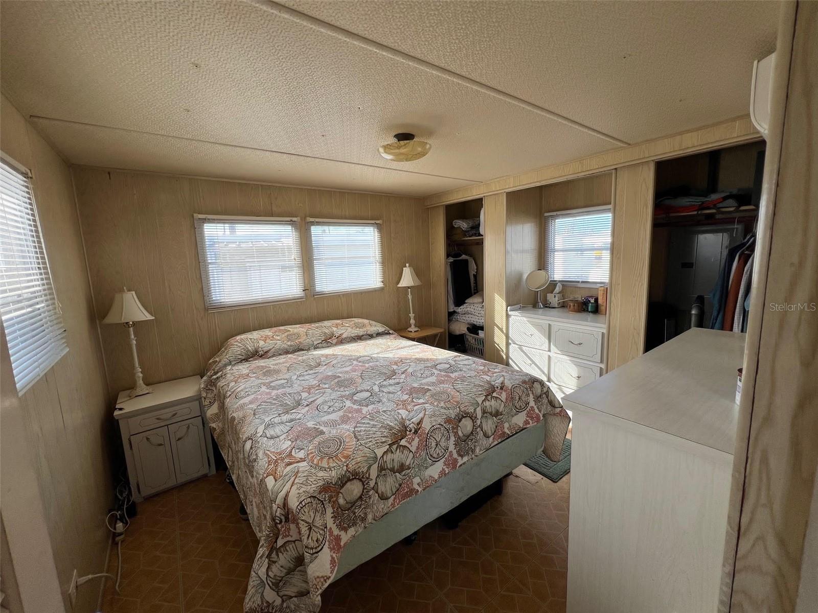 TB8464315 Property Photo