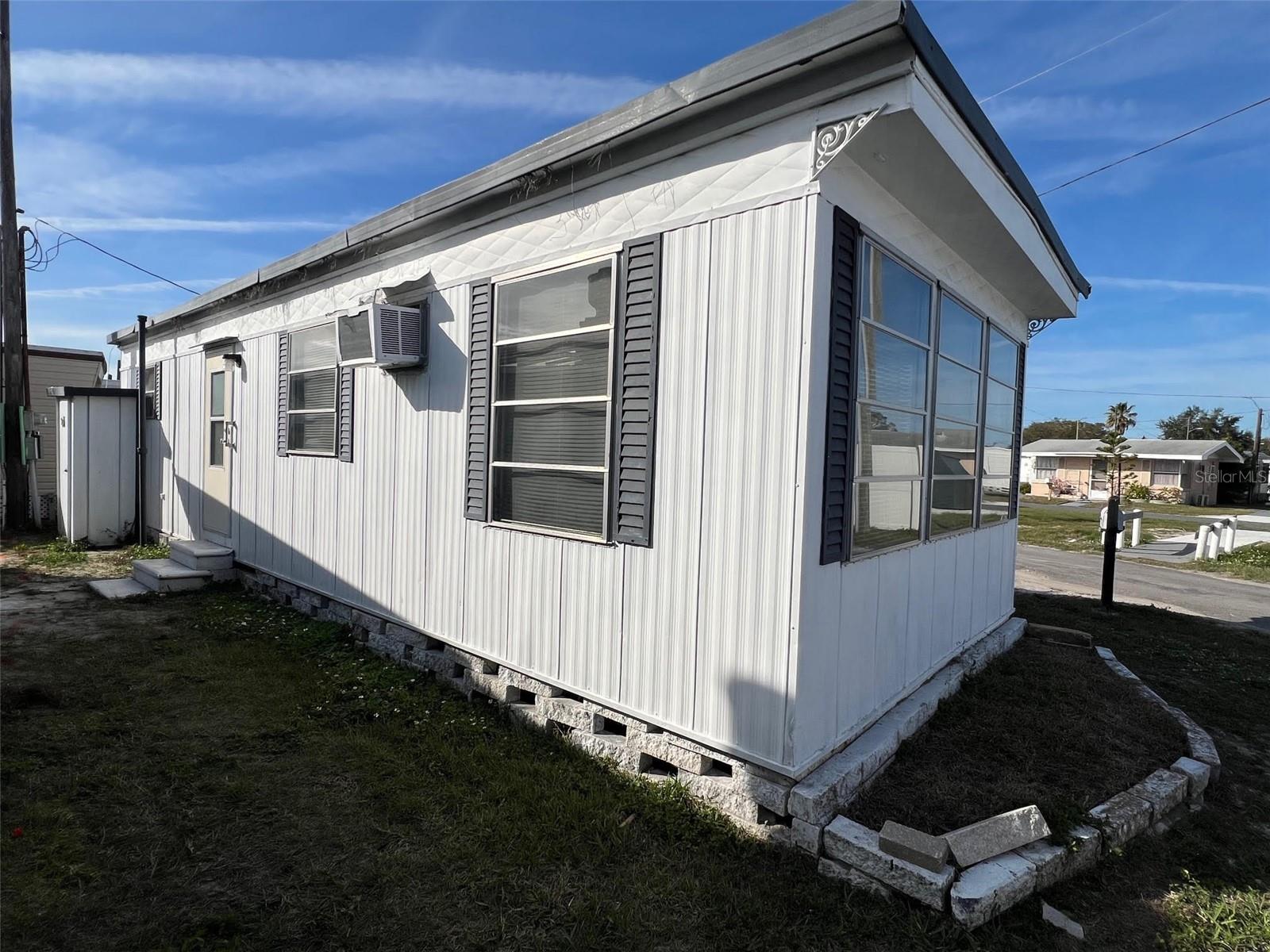 TB8464315 Property Photo