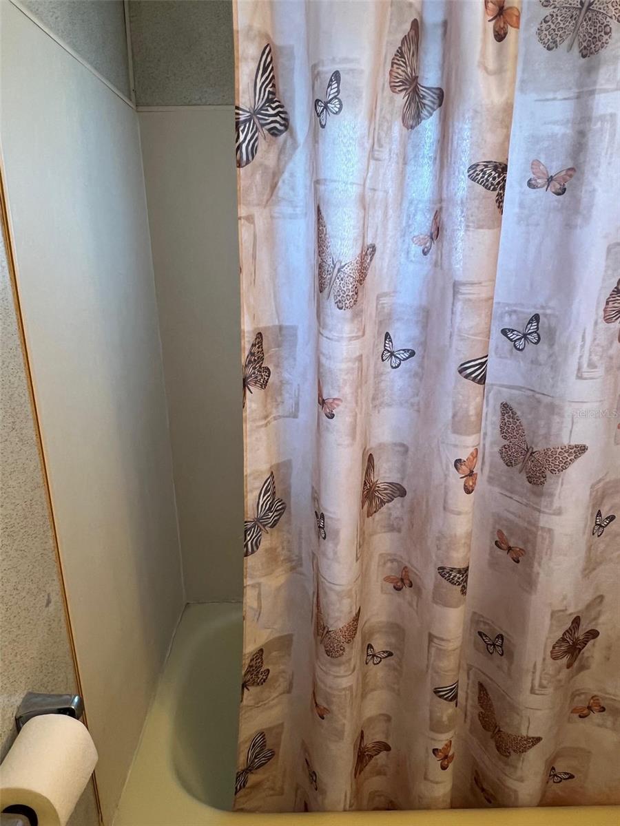 TB8464315 Property Photo