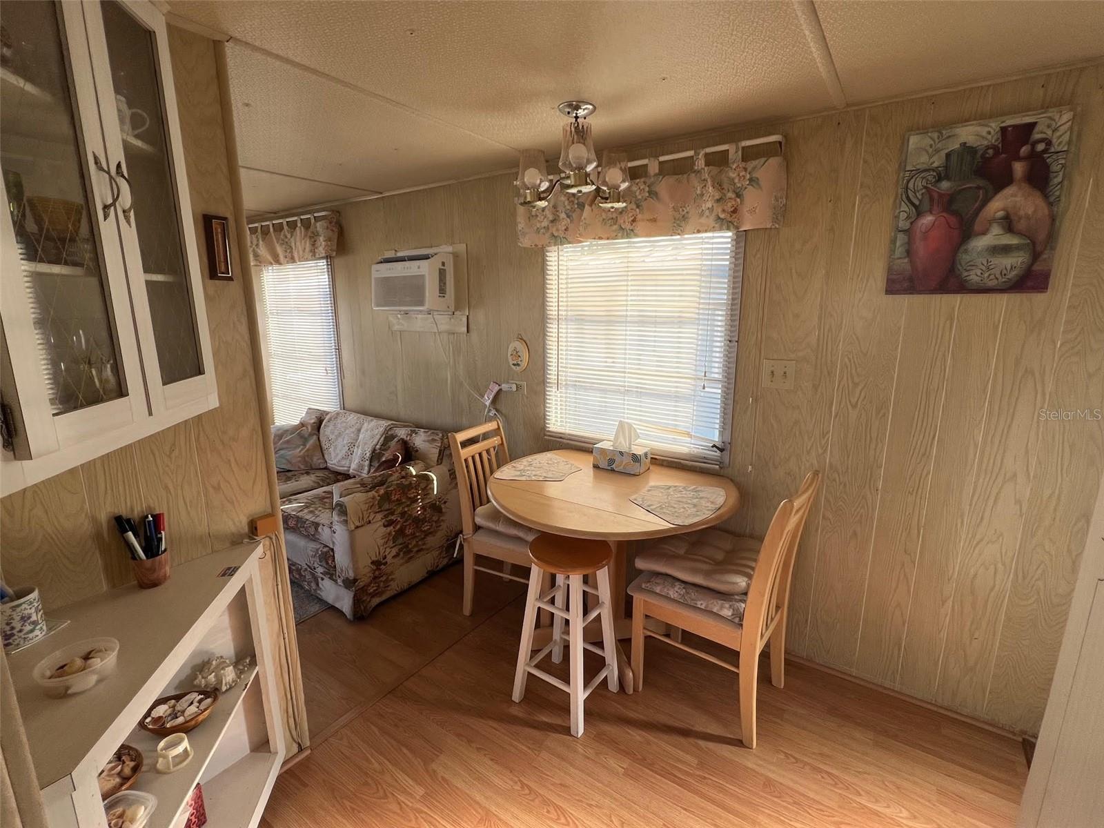 TB8464315 Property Photo