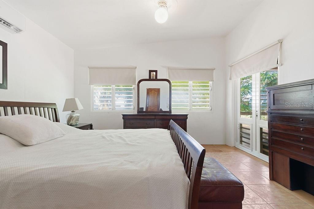 PR9118522 Property Photo