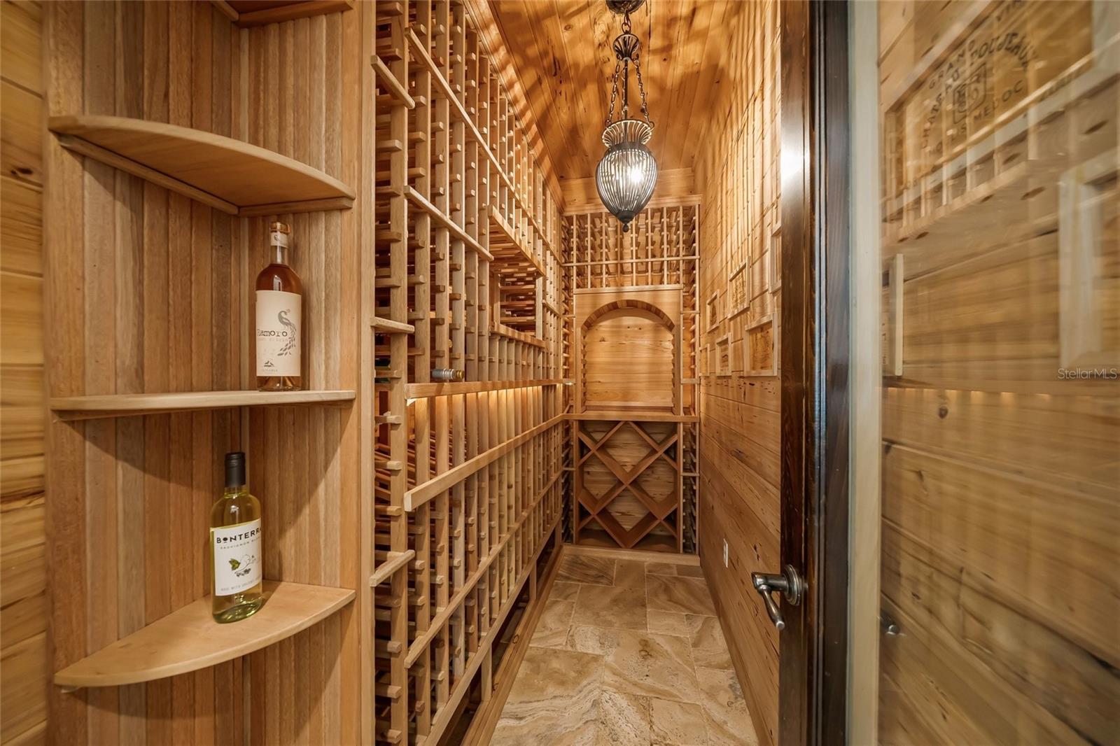 A4678266 Property Photo