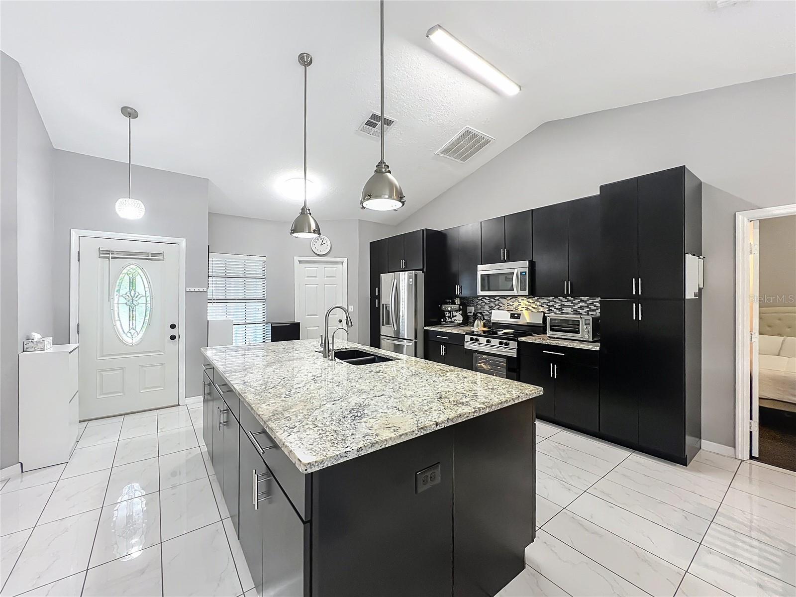 9966 KENDAL DR, ORLANDO, FL, 32817