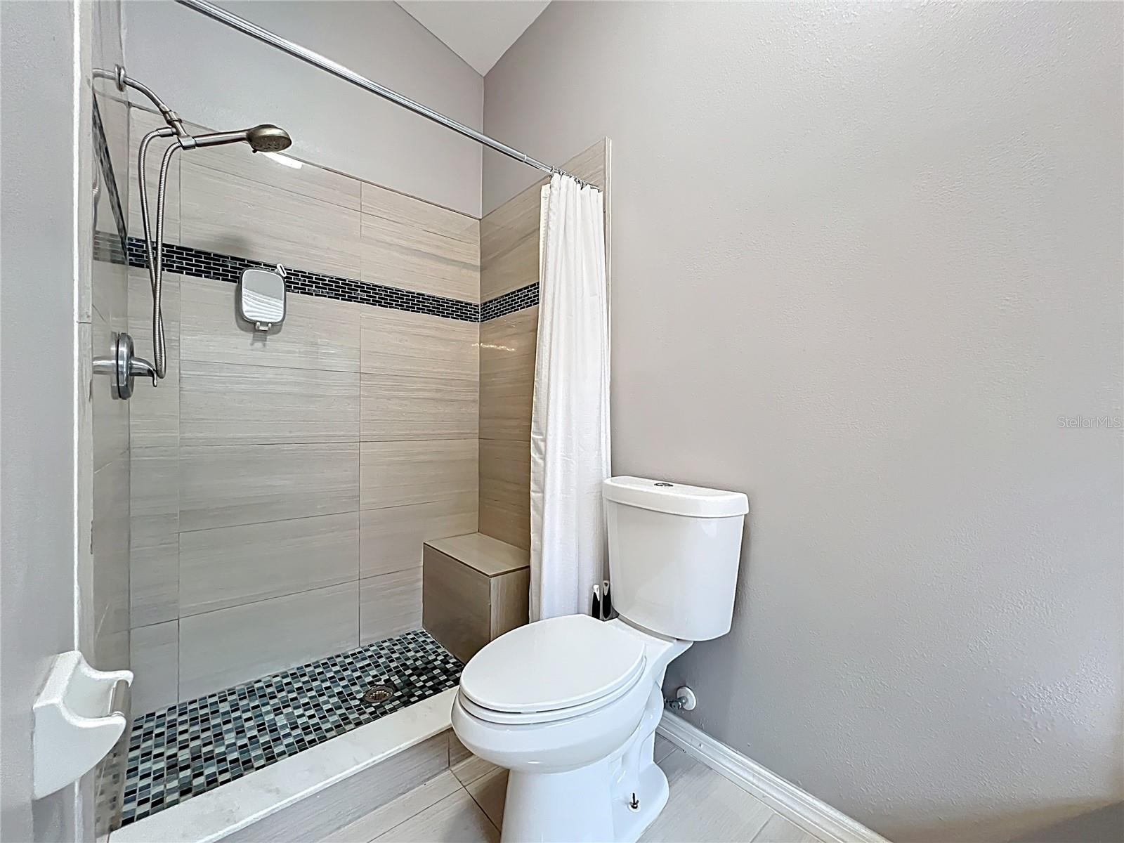 9966 KENDAL DR, ORLANDO, FL, 32817