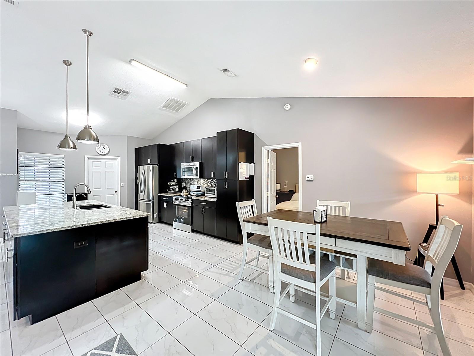 9966 KENDAL DR, ORLANDO, FL, 32817