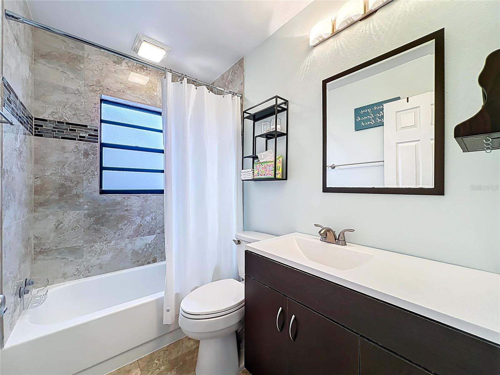 9966 KENDAL DR, ORLANDO, FL, 32817