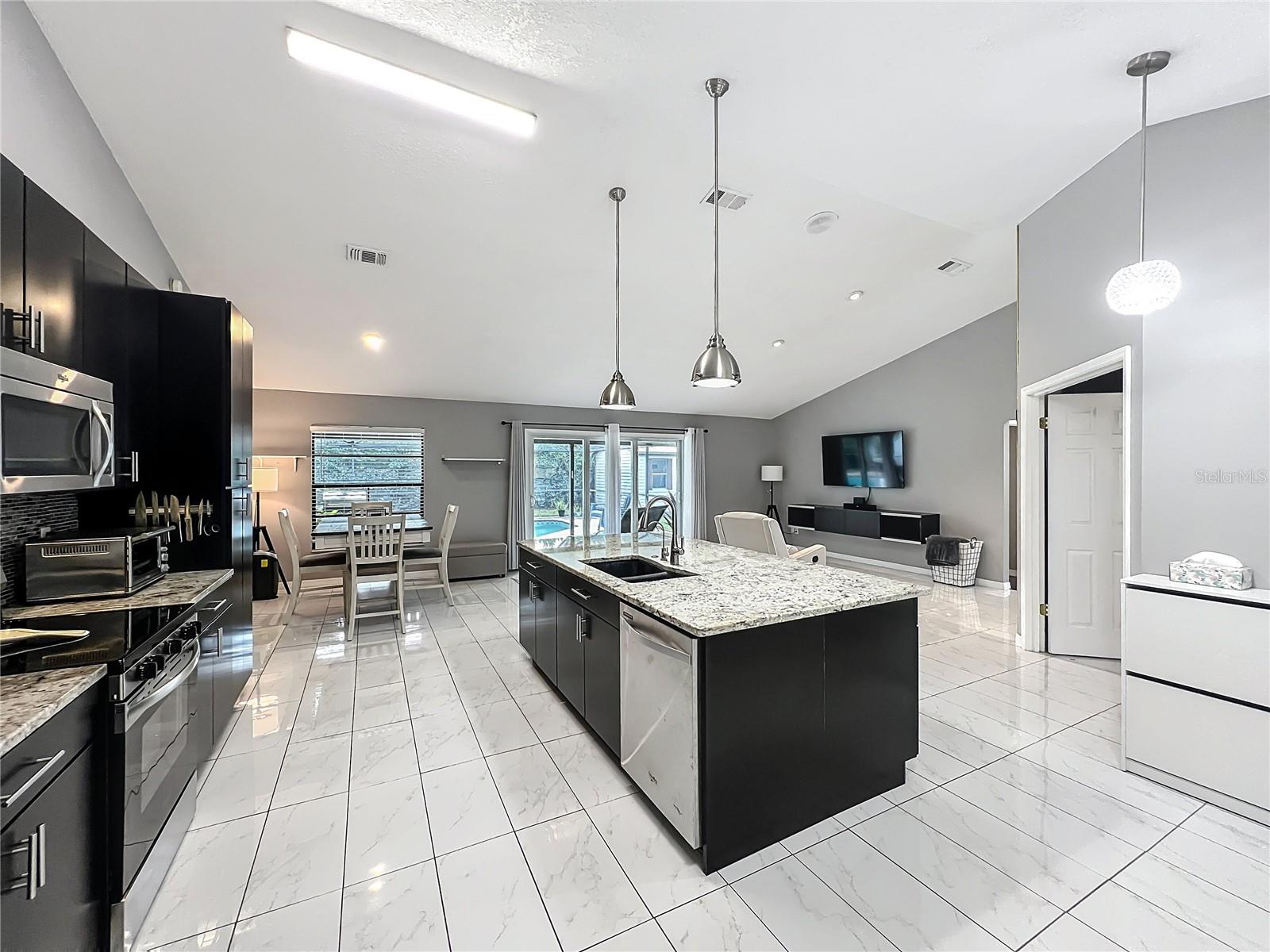 9966 KENDAL DR, ORLANDO, FL, 32817