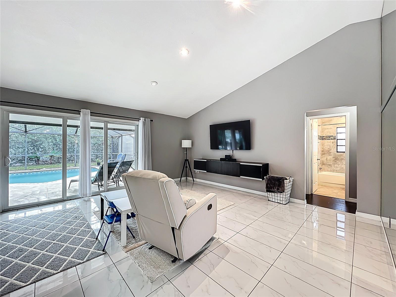 9966 KENDAL DR, ORLANDO, FL, 32817