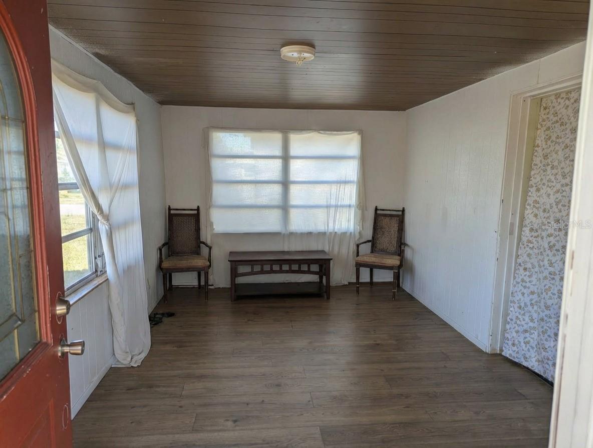 O6373694 Property Photo