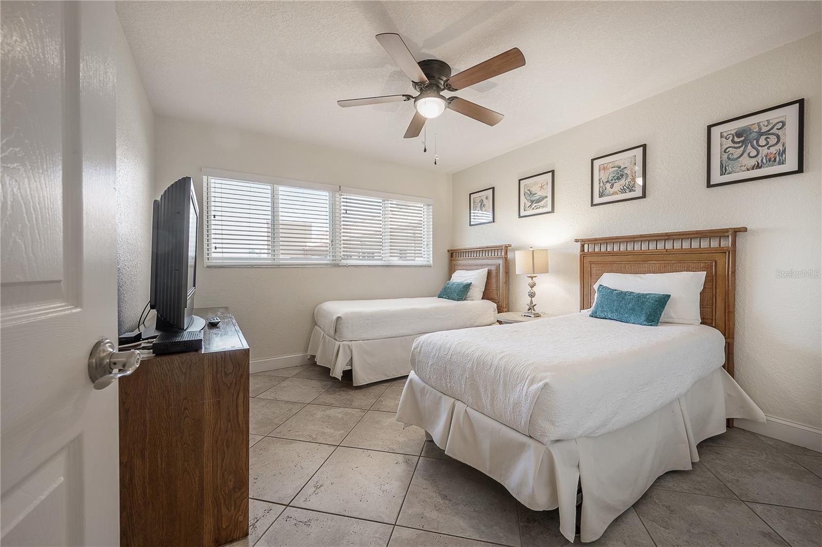 Guest bedroom