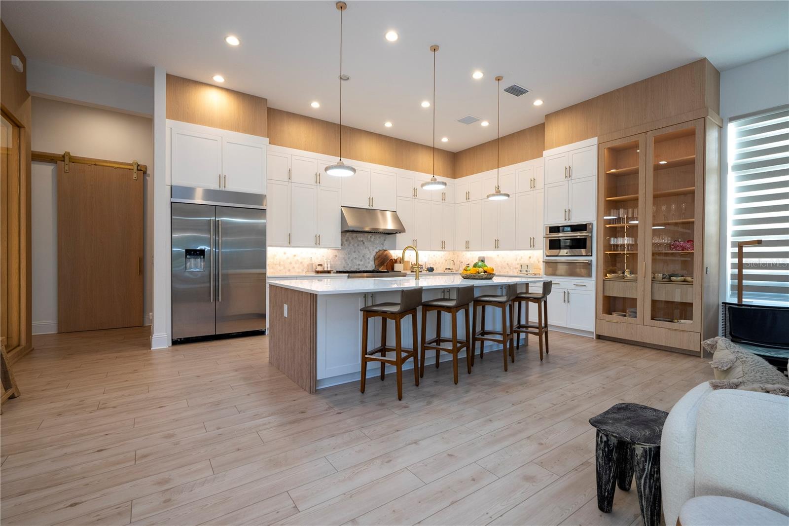 O6373737 Property Photo