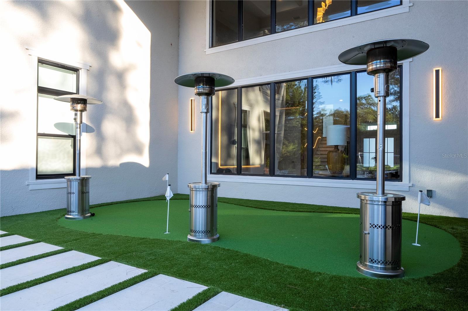 O6373737 Property Photo