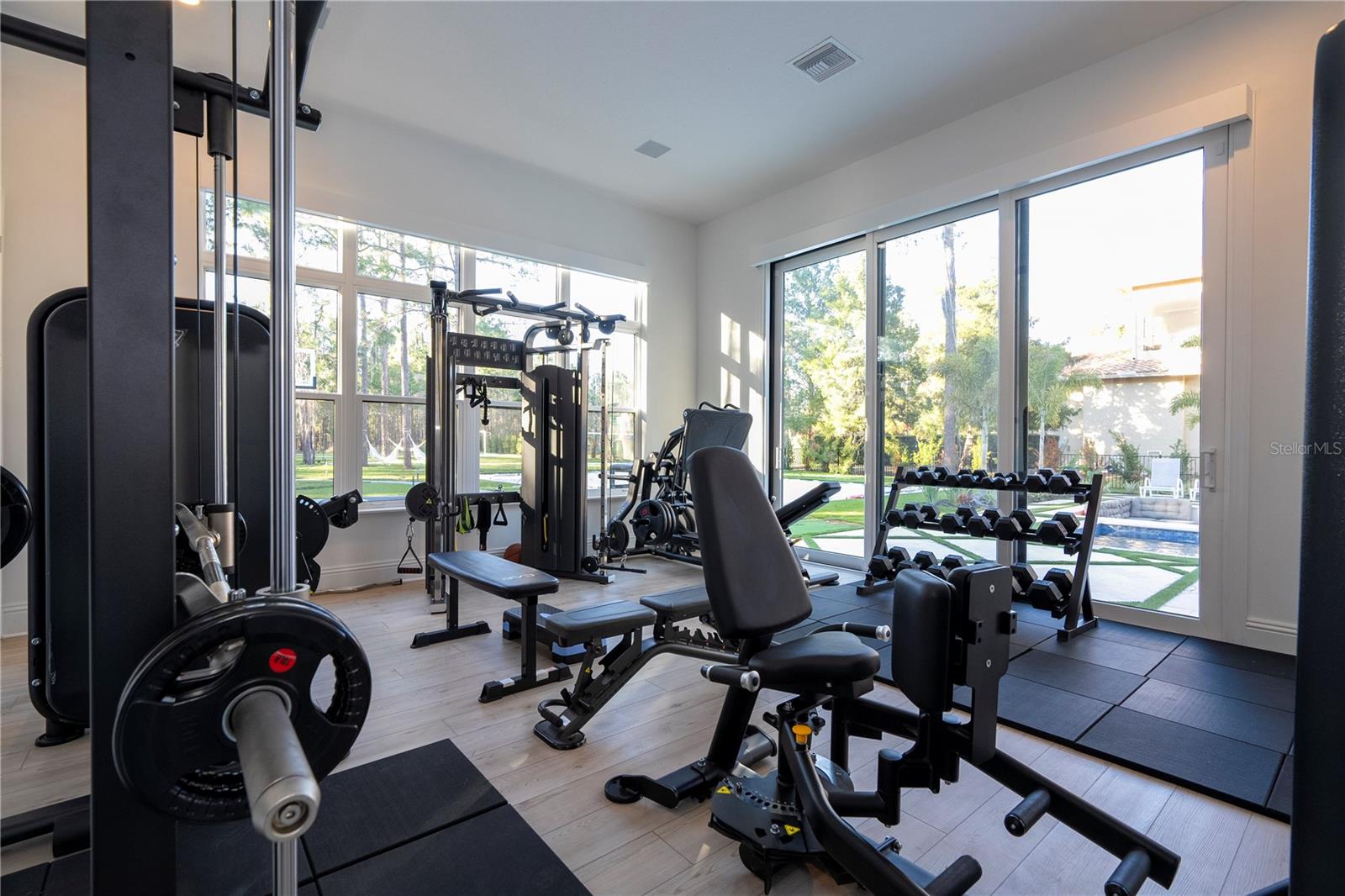 O6373737 Property Photo