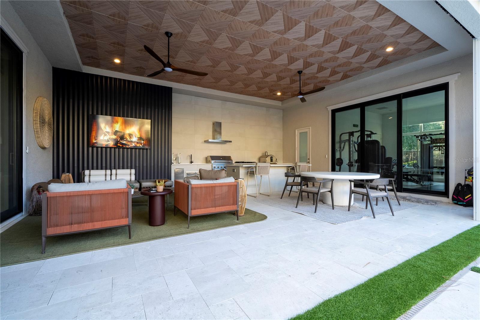 O6373737 Property Photo