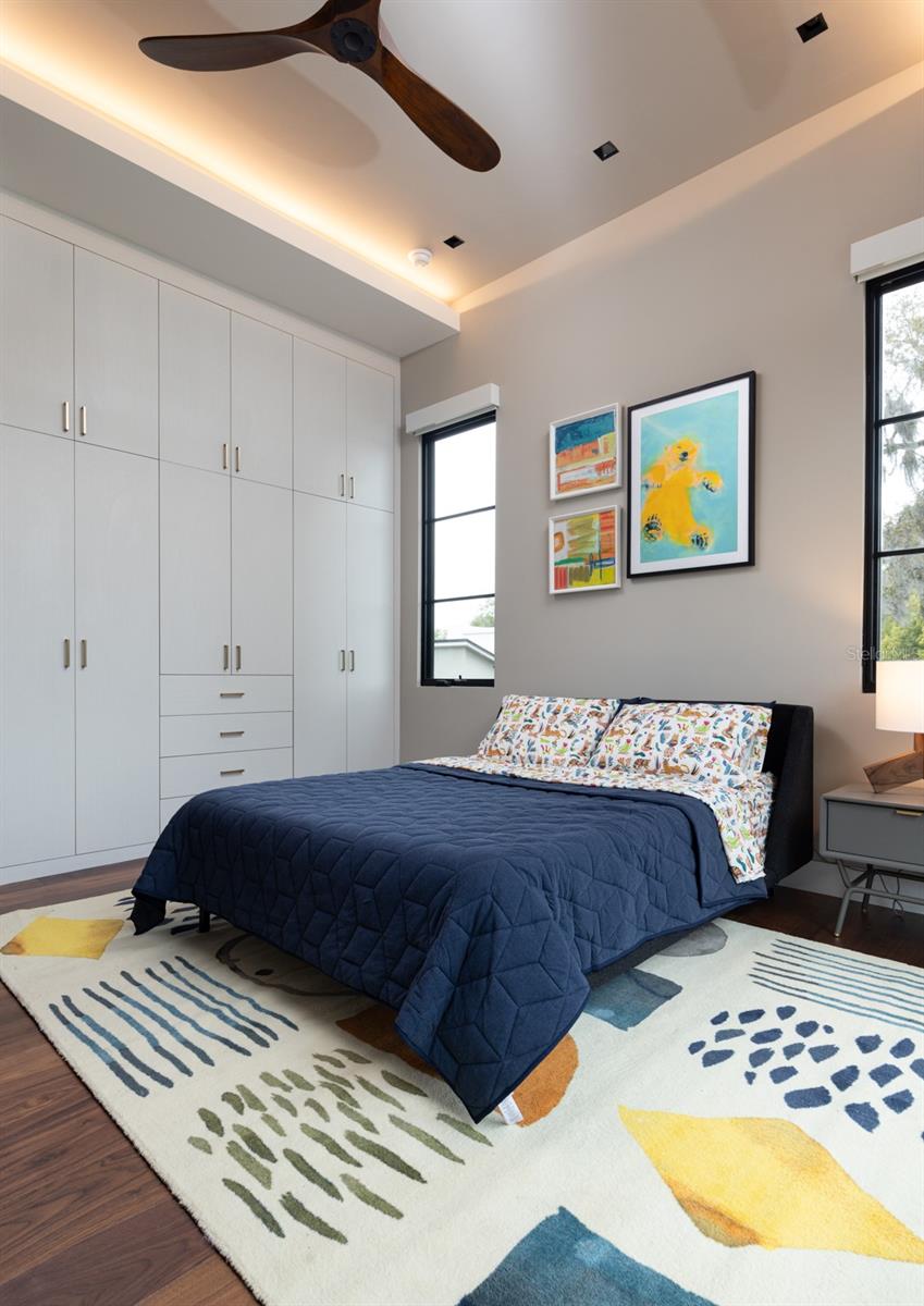 O6373743 Property Photo