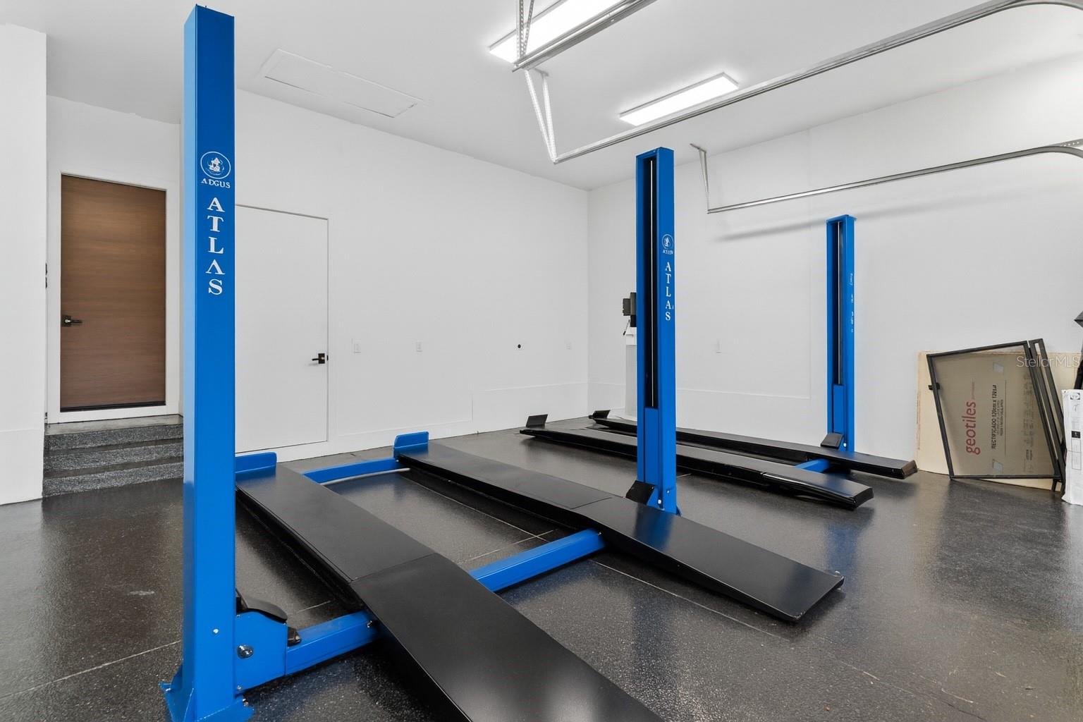 O6373743 Property Photo