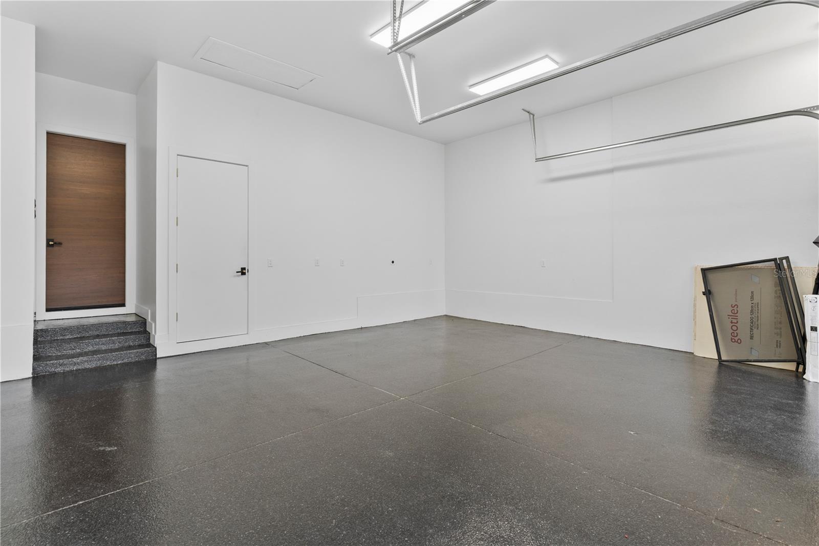 O6373743 Property Photo