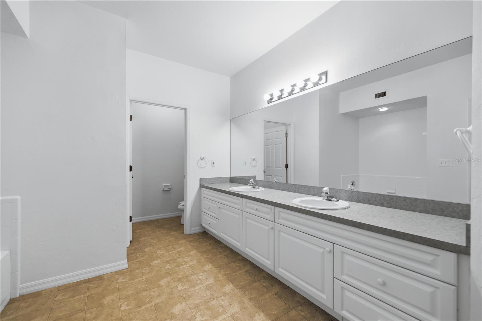 10529 NW 28TH LN, GAINESVILLE, FL, 32606