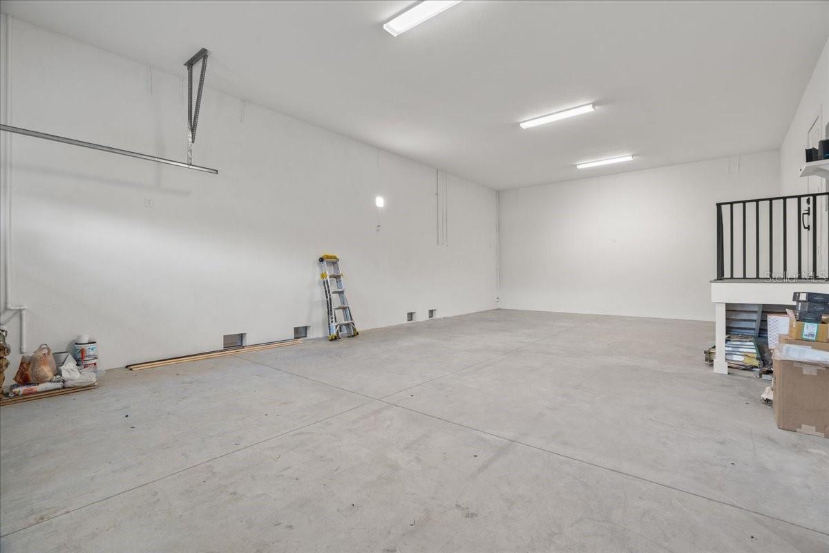 TB8464490 Property Photo