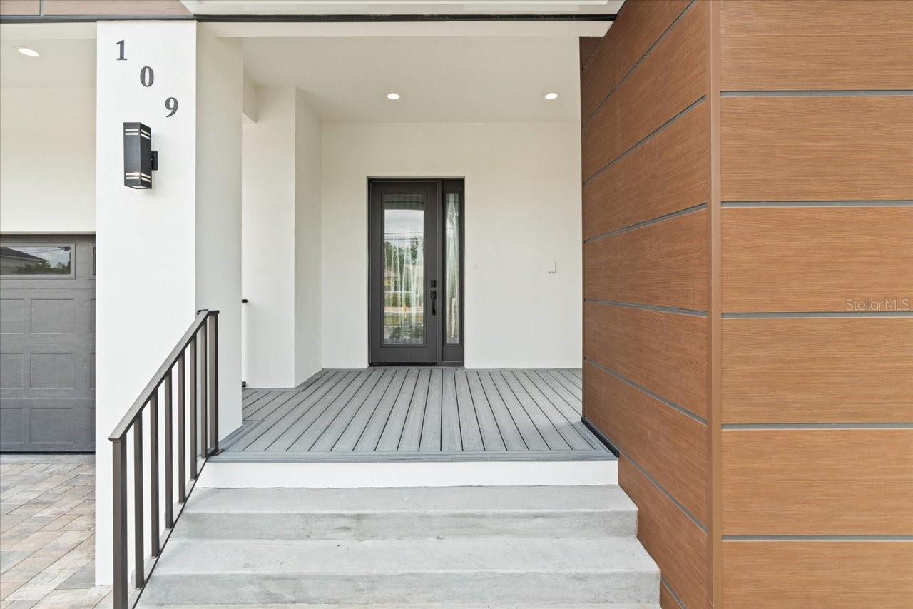 TB8464490 Property Photo