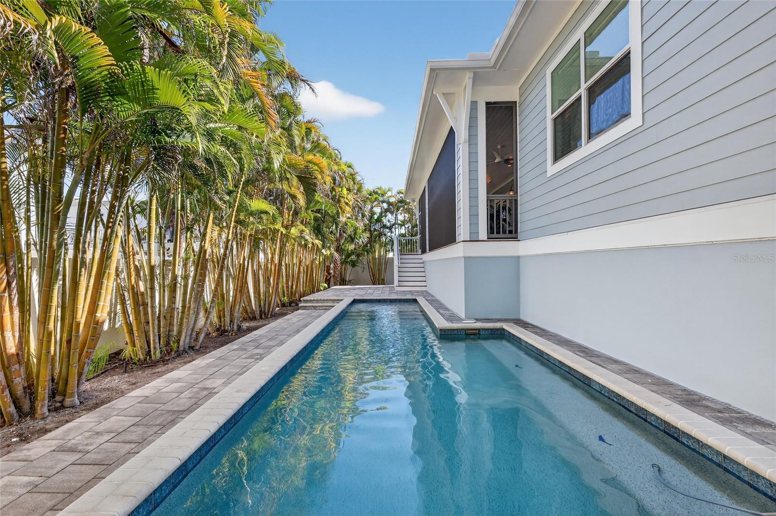 D6145605 Property Photo