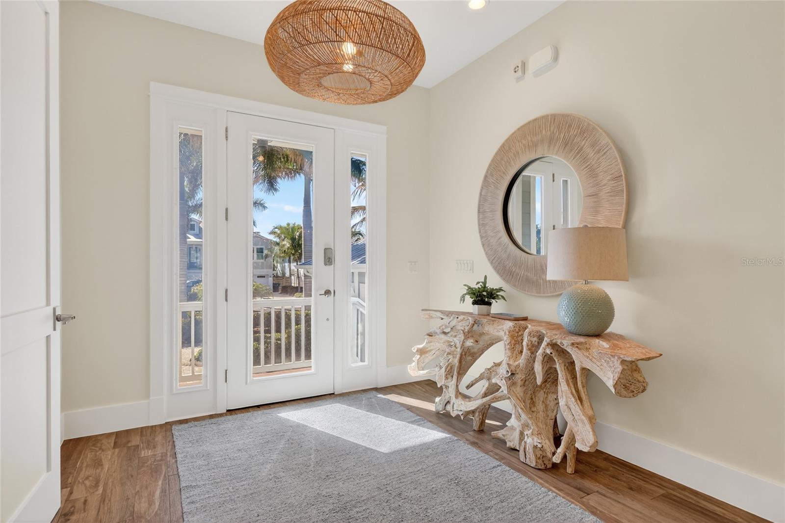 D6145605 Property Photo