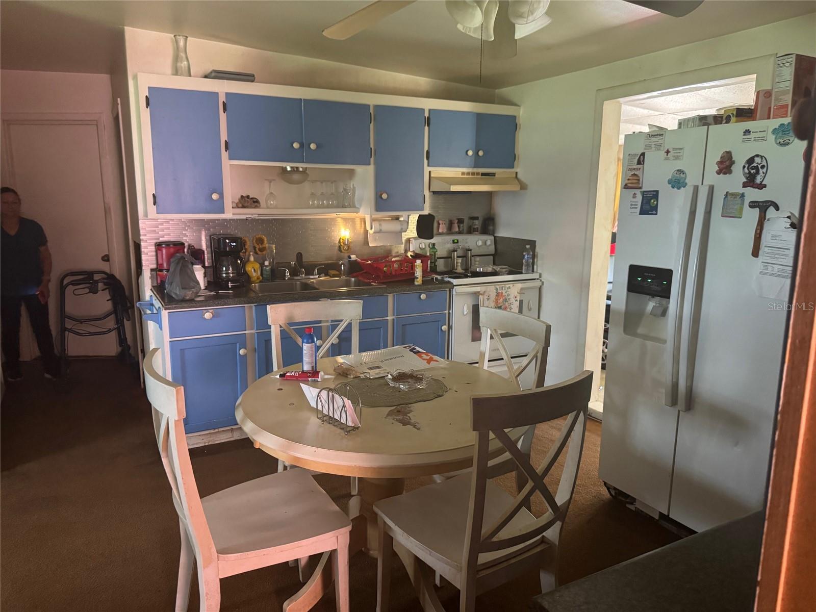 TB8464529 Property Photo