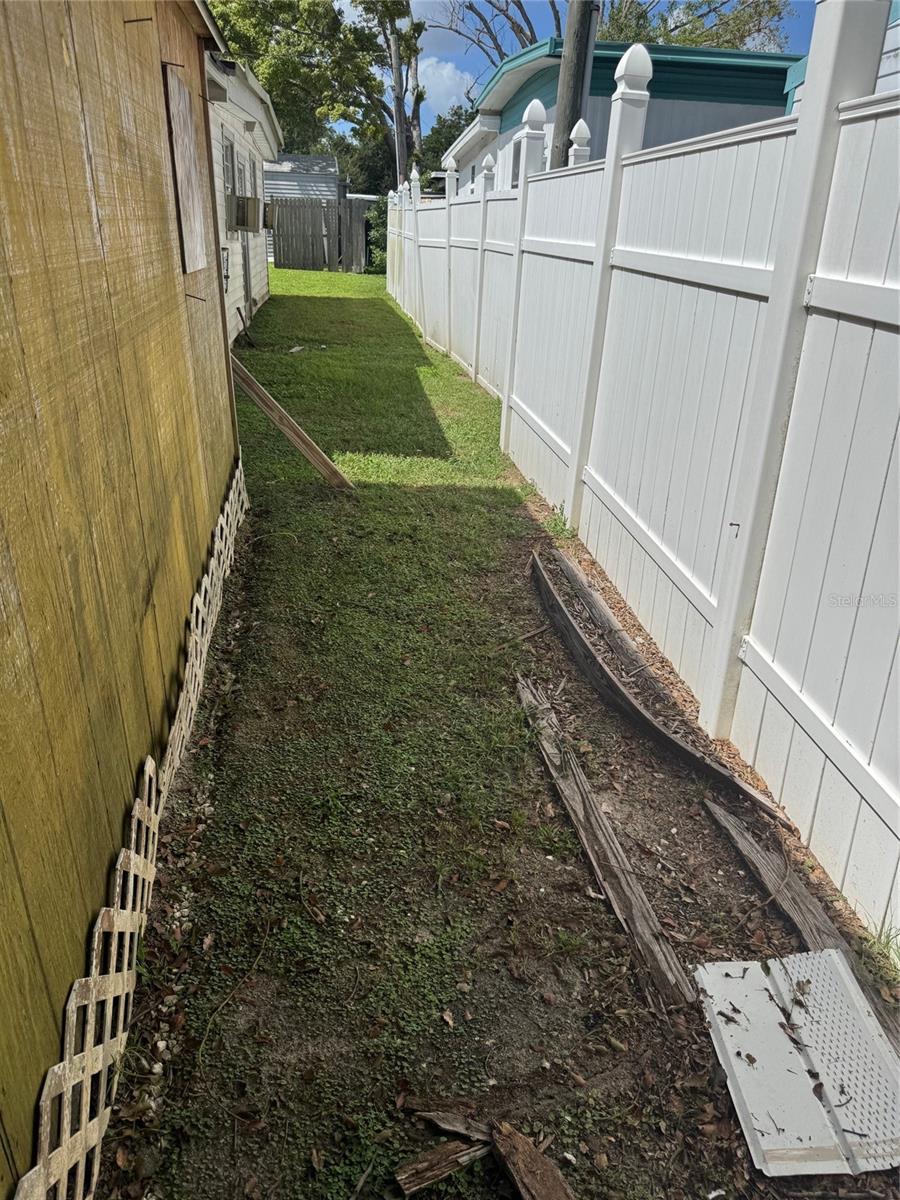 TB8464529 Property Photo