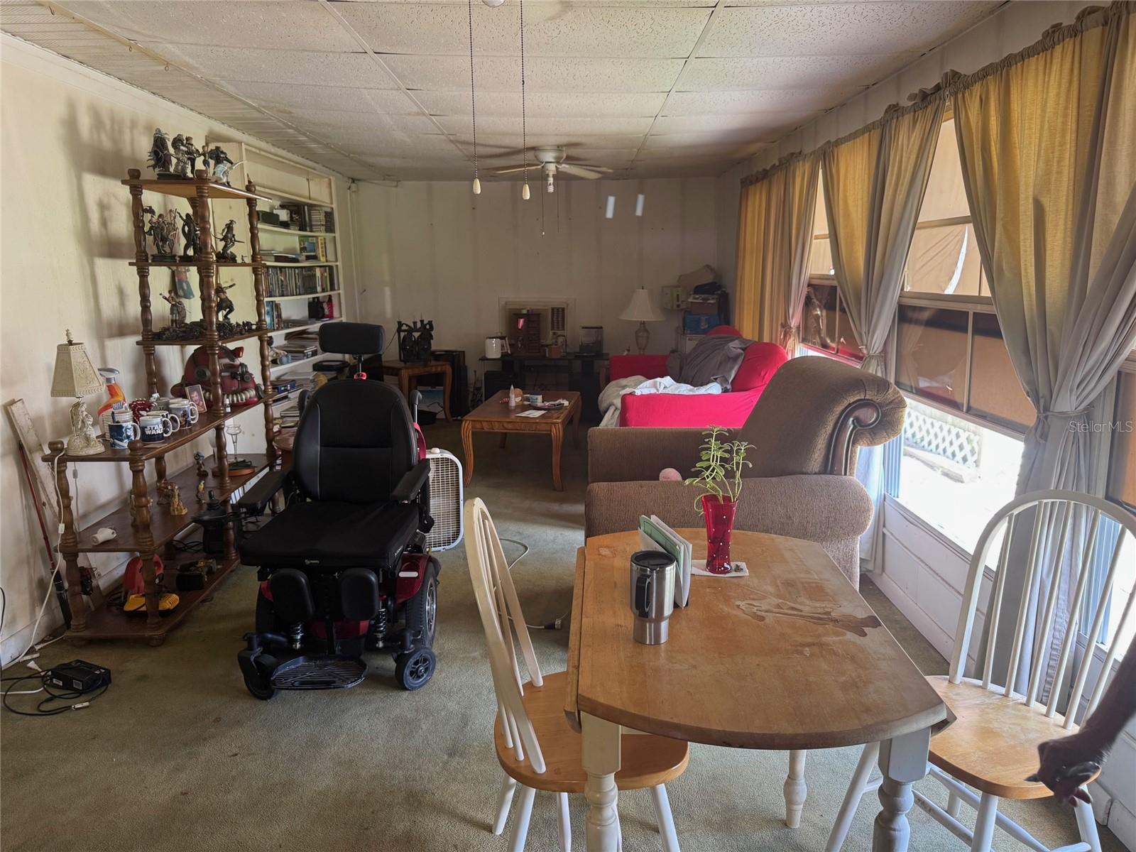 TB8464529 Property Photo