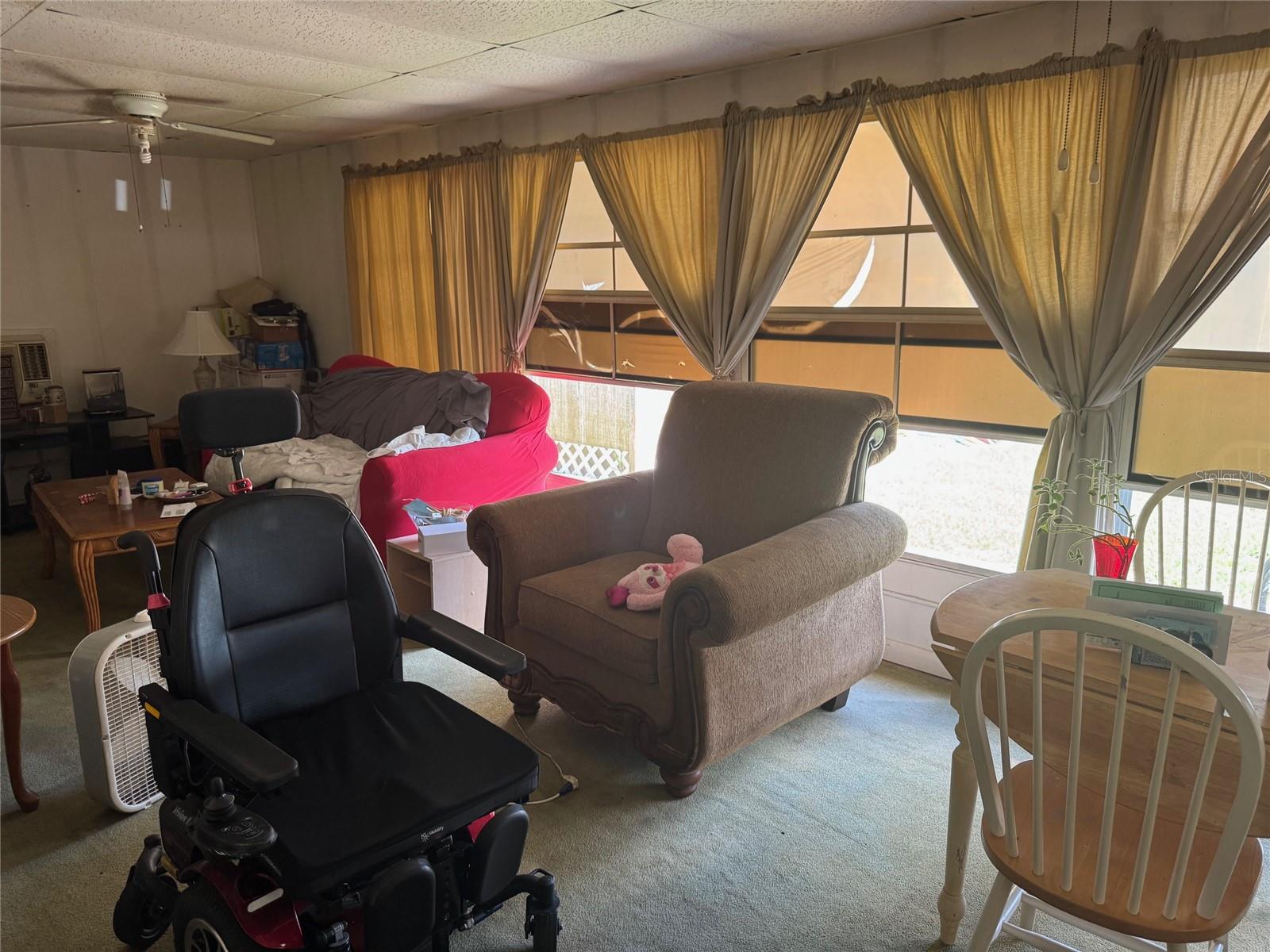 TB8464529 Property Photo