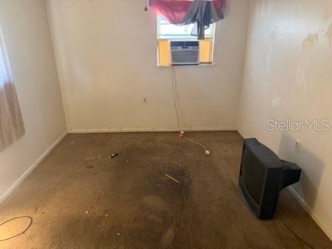 TB8464529 Property Photo