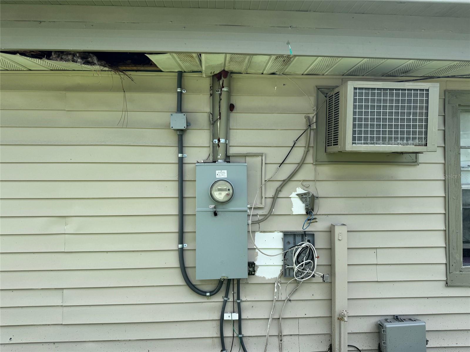 TB8464529 Property Photo