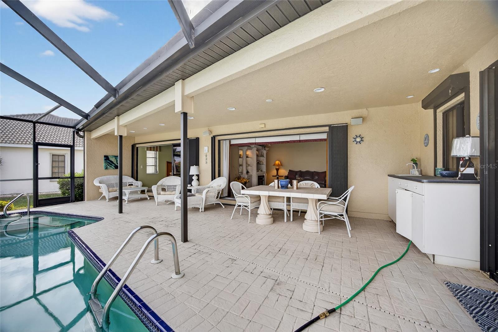 4075 TURTLE DOVE CIR, PUNTA GORDA, FL, 33950