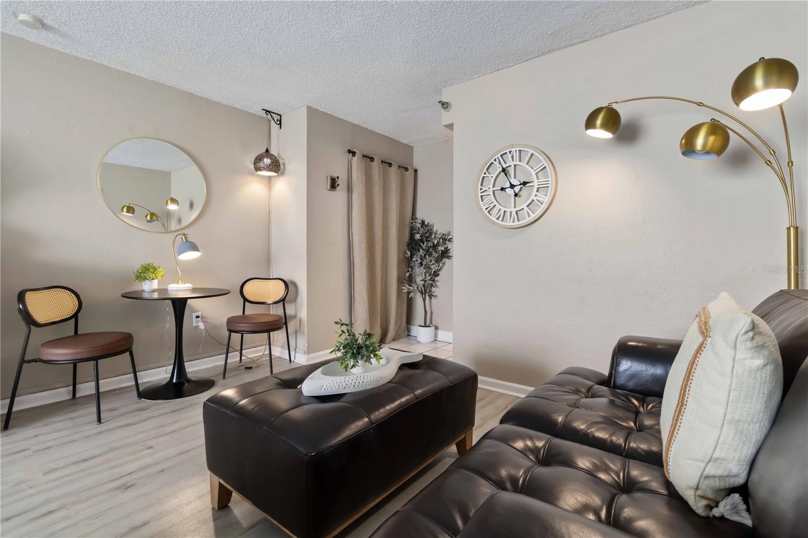 O6373799 Property Photo