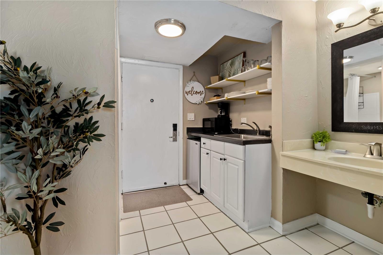 O6373799 Property Photo