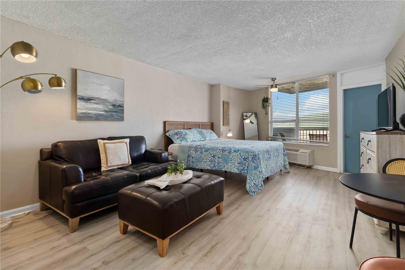 O6373799 Property Photo