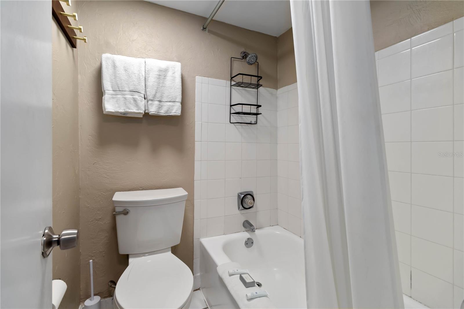 O6373799 Property Photo