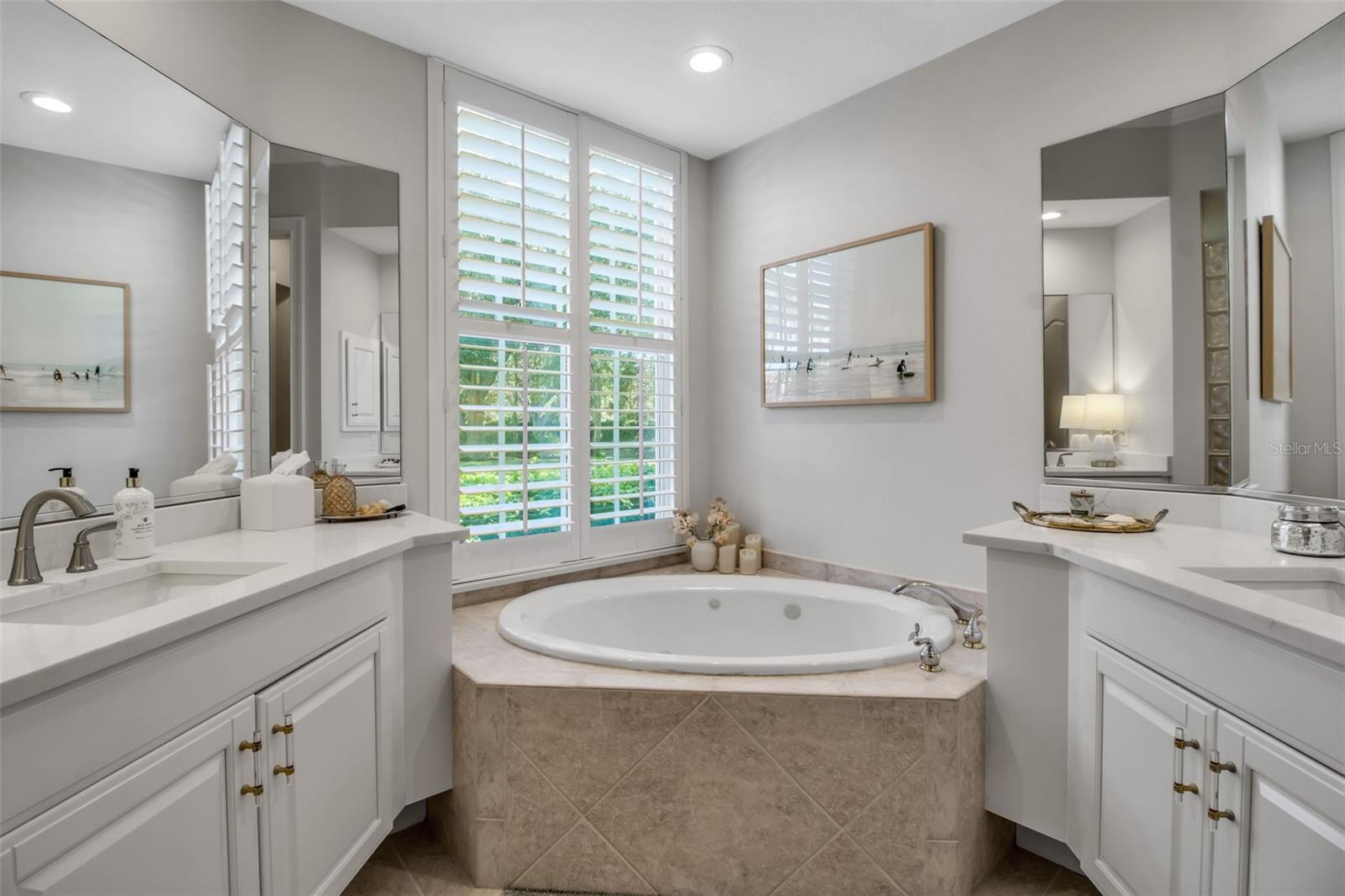 A4678336 Property Photo