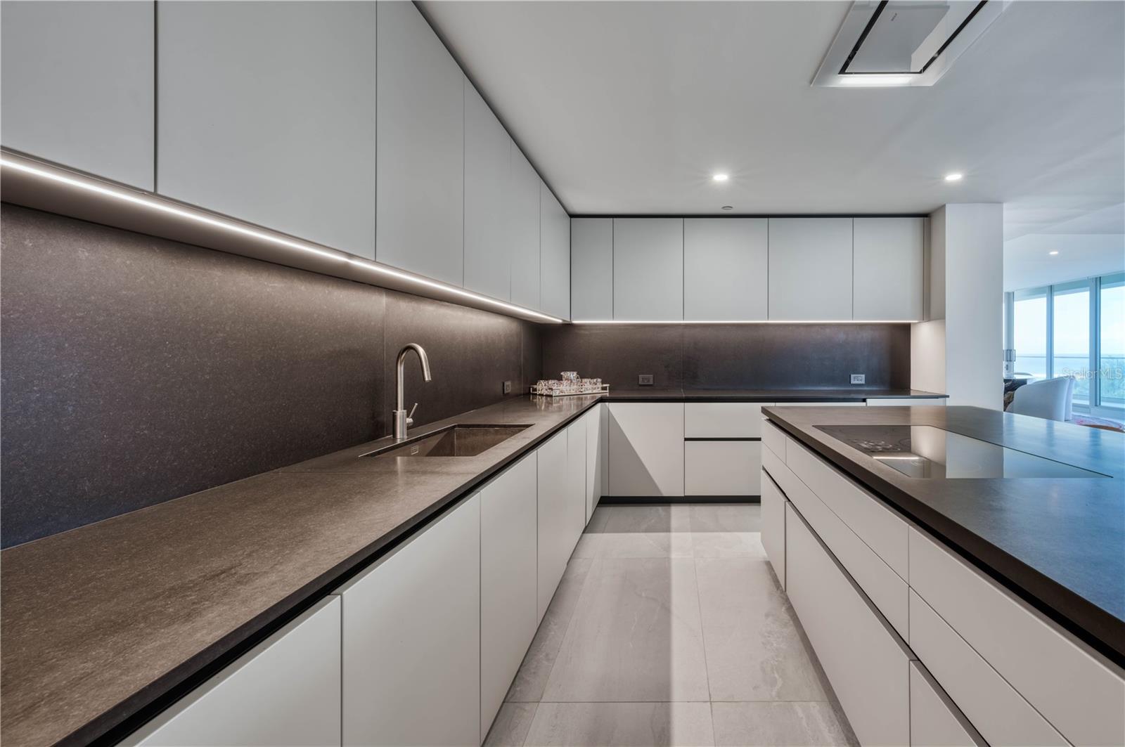 PR9118536 Property Photo