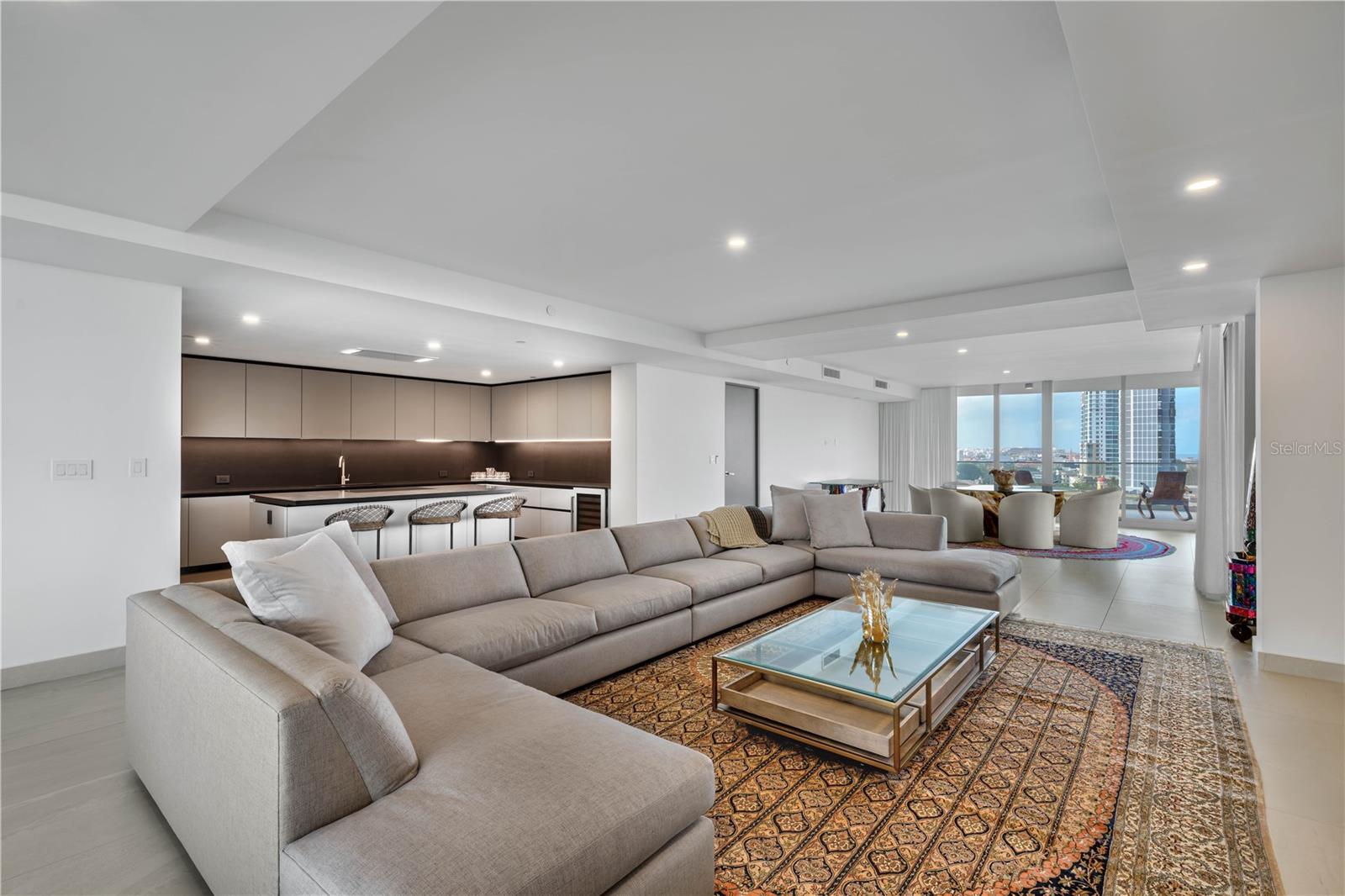 PR9118536 Property Photo