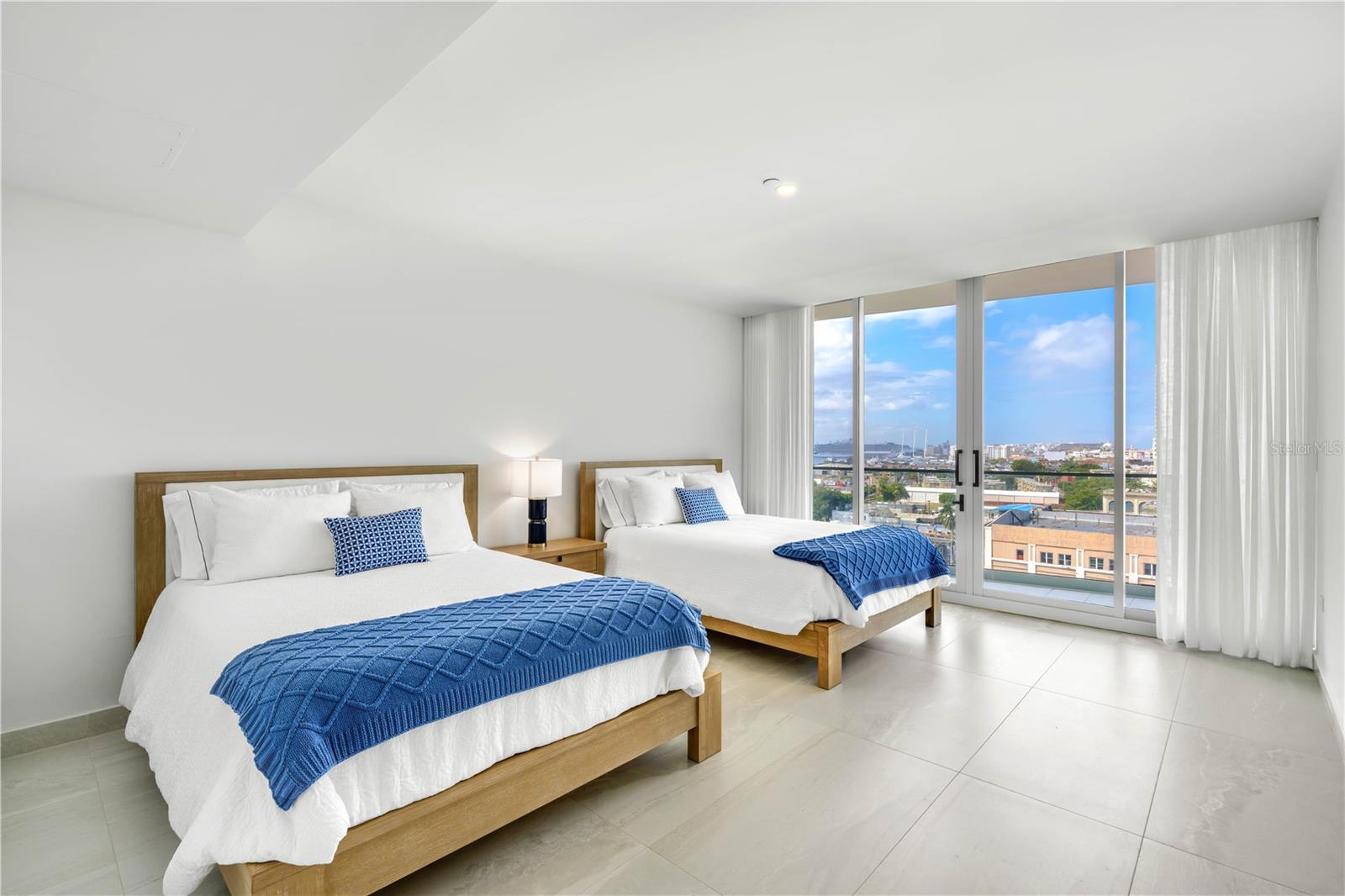 PR9118536 Property Photo