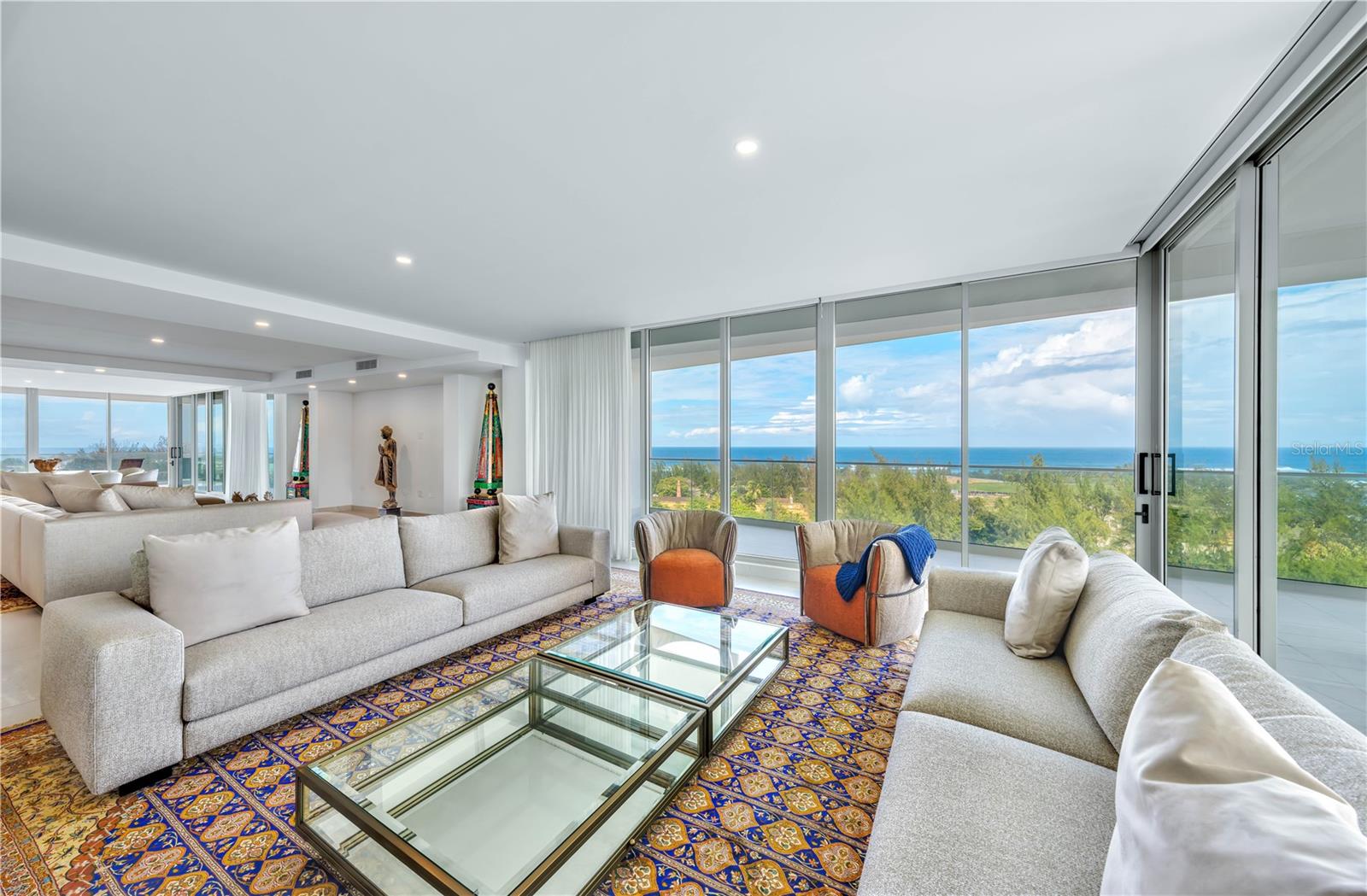 PR9118536 Property Photo