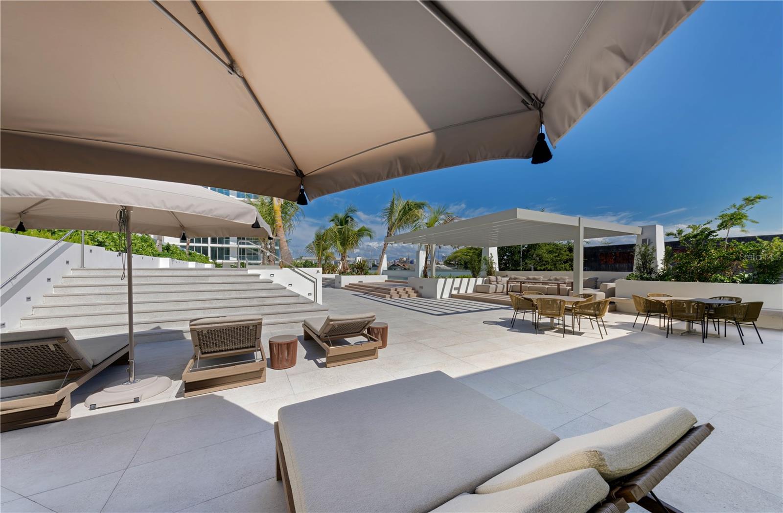 PR9118536 Property Photo